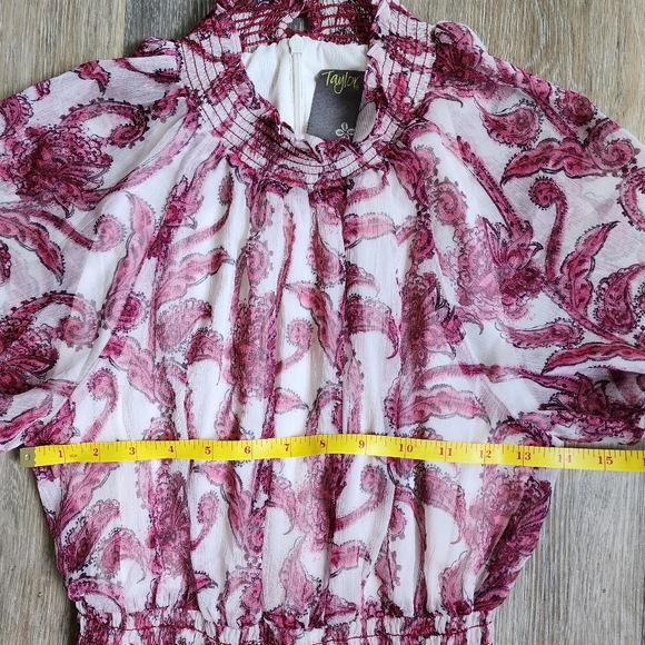 TAYLOR DRESS - Picture 4 of 13